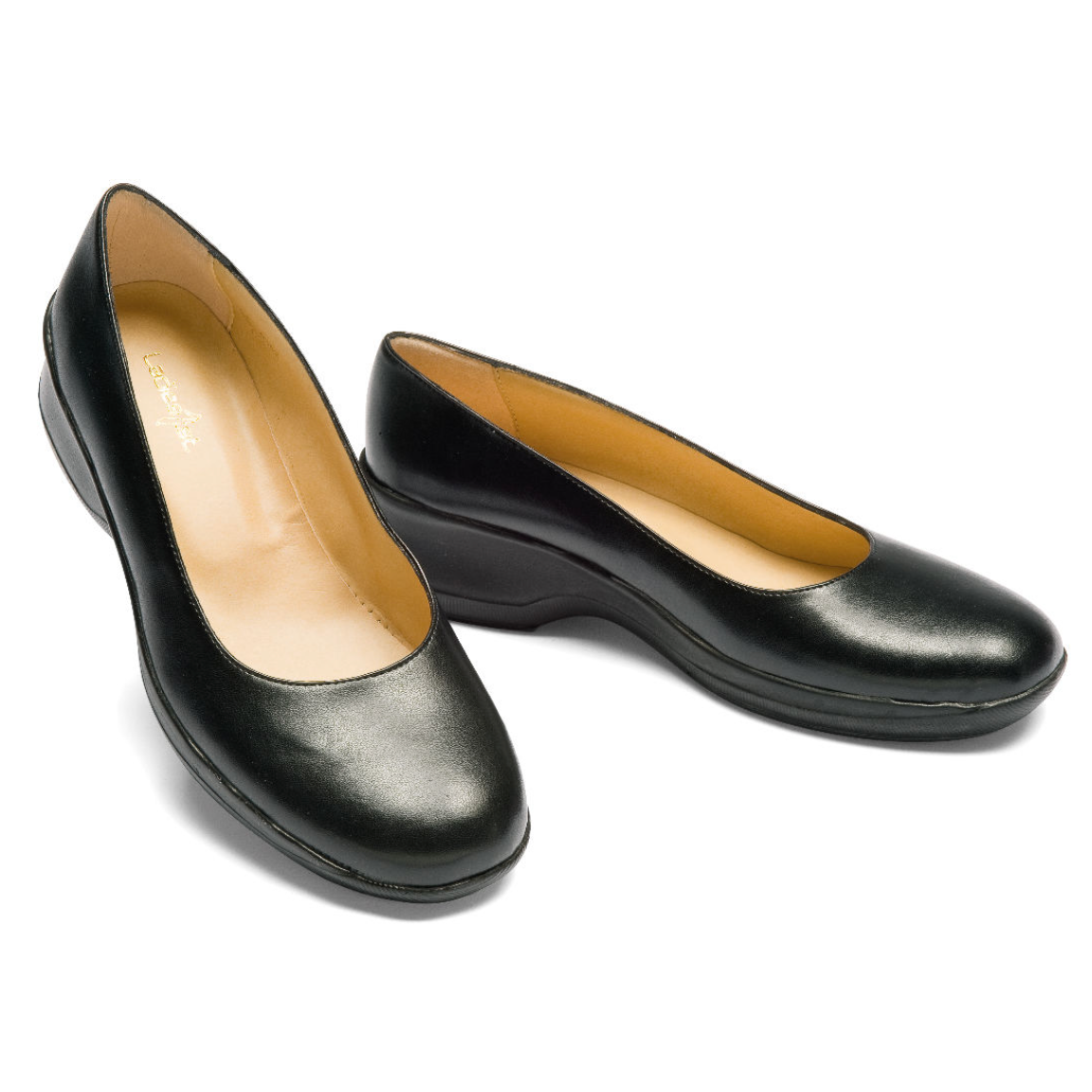 Découvrez la Ballerine de Service Femme, idéale pour les hôpitaux, hôtels et restaurants. Antidérapante, antistatique, résistante à l'huile et aux acides, cette chaussure offre confort et protection pour les professionnelles.